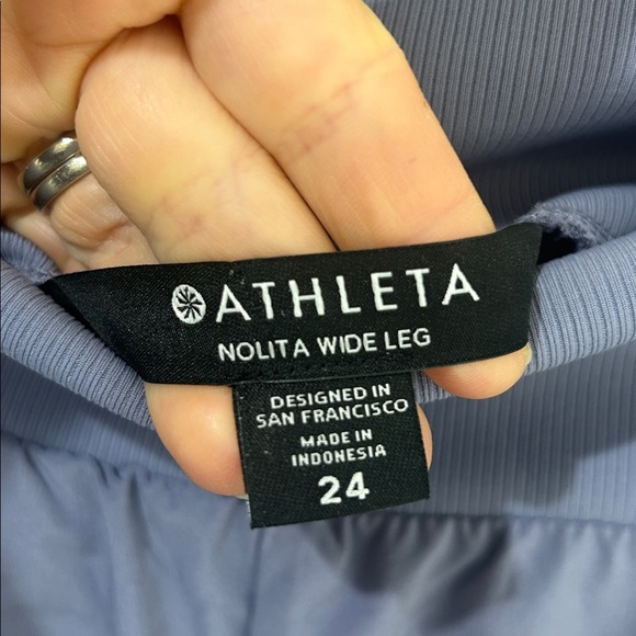 ATHLETA Nolita Wide Leg Pant, Tempest Violet SIZE 24 - Picture 5 of 16